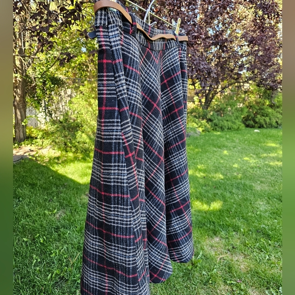 Vintage Plaid Midi Skirt - Picture 6 of 10